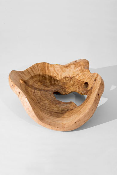 V1101· Birch#vessel#bowl#coffeetable#woodworking#interiordesign#woodsculptures#art#woodart#wooddesign#decorativewood#originalartwork#modernwoodsculpture#joergpietschmann#oldwood