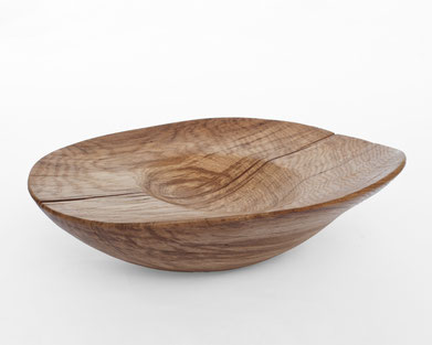 V21024 · Oak #bowl #woodworking #interiordesign #woodsculptures #art #woodart #wooddesign #decora#bowl#coffeetable#woodworking#interiordesign#woodsculptures#art#woodart#wooddesign#decorativewood#originalartwork#modernwoodsculpture#joergpietschmann#oldwood
