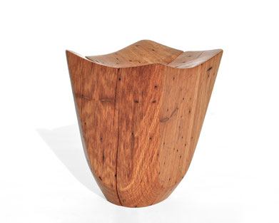 V21174 · Oak #bowl #woodworking #interiordesign #woodsculptures #art #woodart #wooddesign #decorativewood #originalartwork #modernwoodsculpture #joergpietschmann #oldwood #functionalsculpture #woodcreations #uniquedesign #organicfurniture #organicartwork 