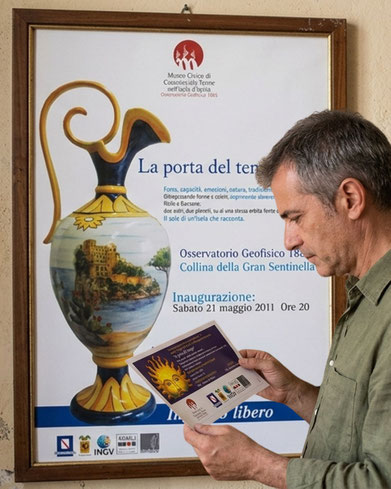 Grafica per locandina e invito per la mostra di ceramiche presso il Museo Civico di Casamicciola - Sede Osservatorio