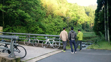 蛍のいる川　原田