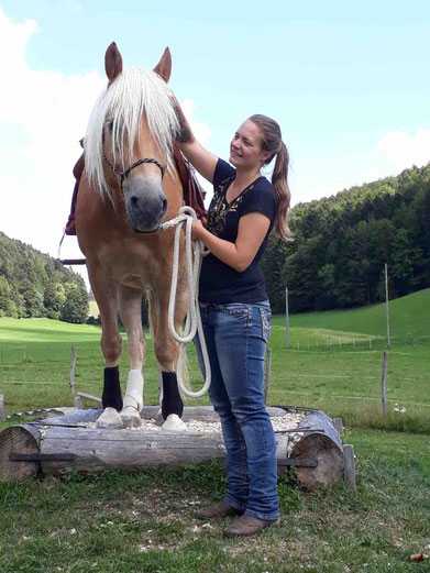 ParaLab: Nicole Reber mit Pferd