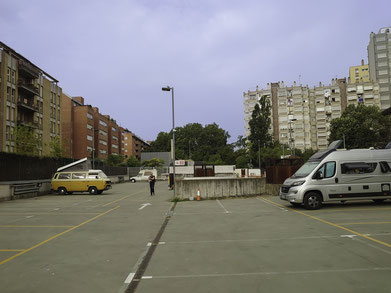 Bild: Wohnmobil-Stellplatz in Girona, Spanien