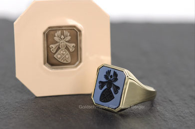 Siegelring von Goldschmiede Stephanie Berger München