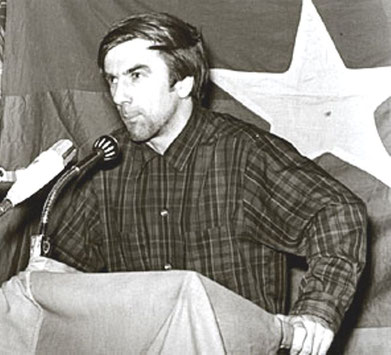 Rudi taler på Vietnamkongressen i Berlin , februar 68