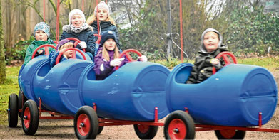 Rasante Fahrten mit dem Kinderzug: Hier kamen die Kleinsten auf ihre Kosten.