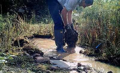 Offenhalten der Wasserflächen. Foto: M. Eimers