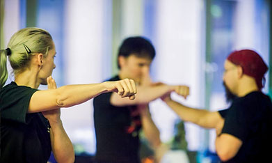 Unser Kung Fu Training in Köln verknüpft traditionelle Kampfkunst mit modernen Trainingsmethoden