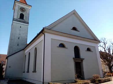 Die Kirche St. Vitus in Fischbach.