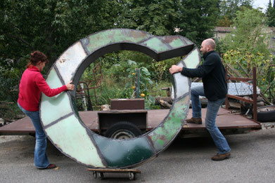 transport sculpture monumentale, metal art, David Vanorbeek, vendue à la Mairie de Châteaubourg