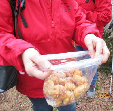 Qui en veut de mes chouquettes, elles sont fraîches et garanties BIO