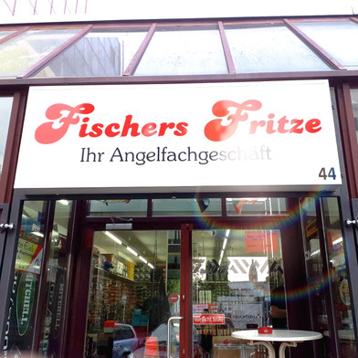 Angelgeschäft Fischers Fritze Berlin Haupteingang
