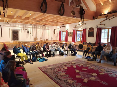 Die Klasse 4a in einem Eventraum der Lochmühle Eigeltingen