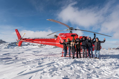 Elite Flights, AS350 B2 Ecureuil, HB-ZPF, Helikopterflug, Rundflug, Alpenflug, Alpenrundflug mit Gletscherlandung, Erlebnisflug, Luzern-Beromünster, Gletscherflug, Helikopterrundflug, Firmenevent, Firmenausflug, Firmenflug, Petersgrat, Local.ch, Heliflug