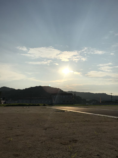 2019年７月27日　福山市神辺町西中条　分譲地　朝　写真