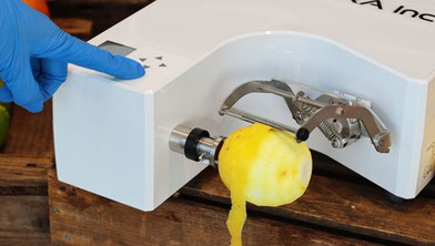 L'éplucheuse semi-automatique pour oranges, citron, pamplemousses et kiwis, pommes et autre fruits circulaires à chargement manuel est capable de peler de 10 fruits par minute, selon le fruit choisi et les outils utilisés. Capable d'éplucher plus de 20 so