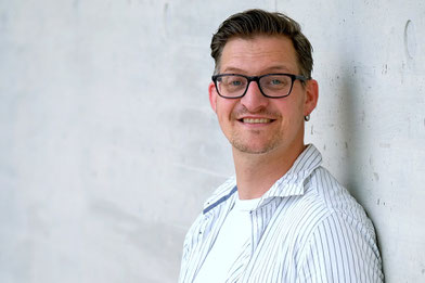 (co) Thomas Leibe