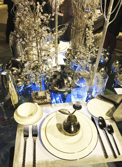 christmas, table setting, muro designs, interior design, interior coordinator, hawaii, california, modern interior, hawaiian interior, ムロデザインズ、インテリアデザイン、インテリアコーディネーター、ハワイ、カリフォルニア、モダンインテリア、テーブルセッティング、クリスマス