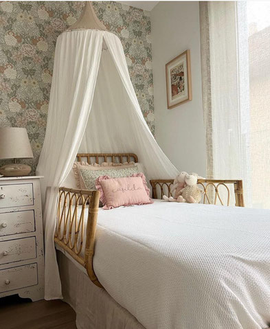 Protector de cama para niños hecho de madera de rattan curvada a mano, diseño ligero y resistente