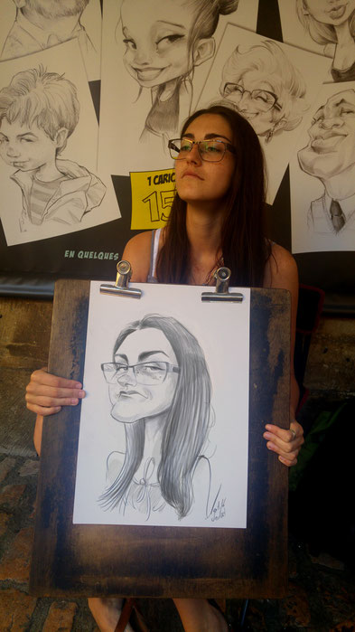caricature jeune fille mine de plomb format A3