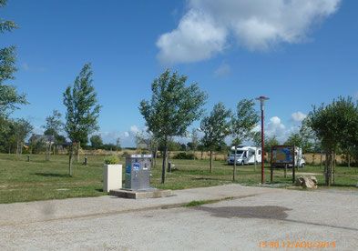 aire de camping-car du Moulin de la ville es Brunes à Hirel (35)