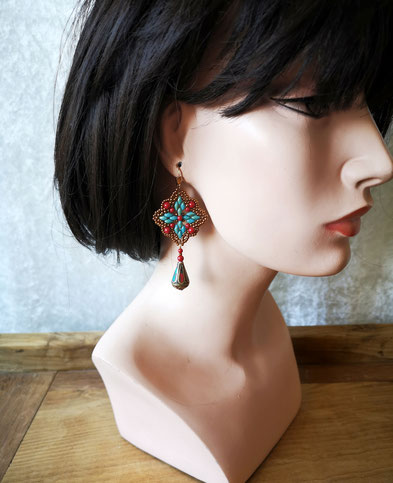 Boucles d'oreille pendantes d'inspiration écossaise