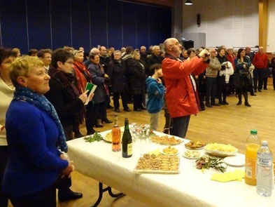 Environ 90 personnes étaient rassemblées dans la salle Steredenn, parfaite pour l'occasion .
