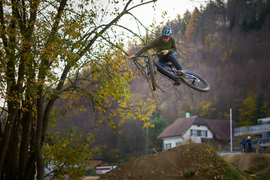 Jonas / Foto: Markus Lieberherr / Ort: Bikepark Hölstein
