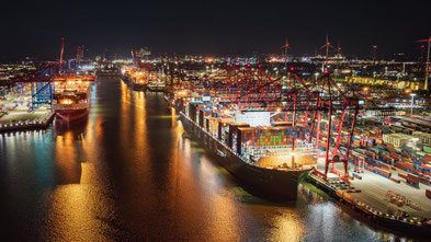 Der Umschlag im Hafen von Hamburg wächst auch im 3. Quartal 2025 weiter. Foto: Hafen Hamburg Marketing/PR
