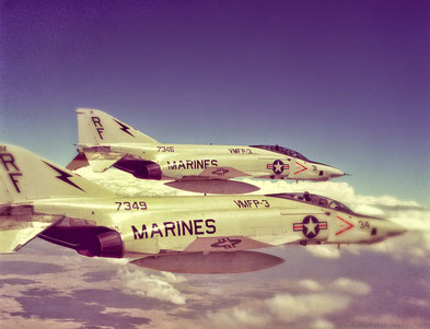 Una coppia di RF-4B dei Marines.