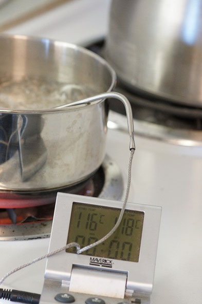 "Cooking is science." I sometimes find very interesting fact from cooking.