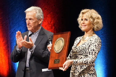 Festival Lumière à Lyon avec Martin Sorsese en invité d'Honneur , ici avec Salma Hayek, qui lui a remis le Prix Lumière © Anik COUBLE