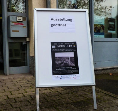 Eingang zur Ausstellung; Bild: Lasse
