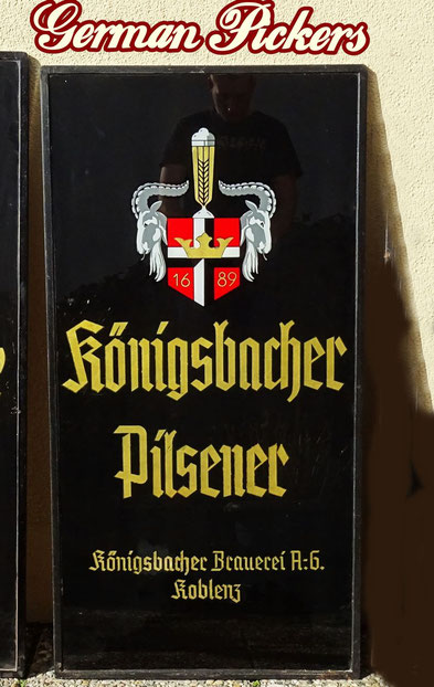 Königsbacher Pils - Glasschild  Deutschland um 1950  50 x 120 cm 
