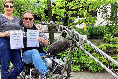 Jochen und Silvia von der Brennerei Wezl in Riffian