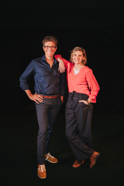 Das Improvisationstheater-Duo von ex&hopp Unternehmenstheater