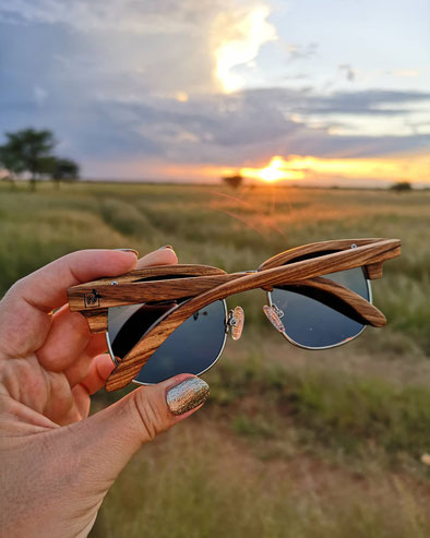 Sonnenbrille-Holz Holzbrille Anna-Heiser Zebrano-Bridge Lemonwood-Holzbrille Sonnebrille-Holz