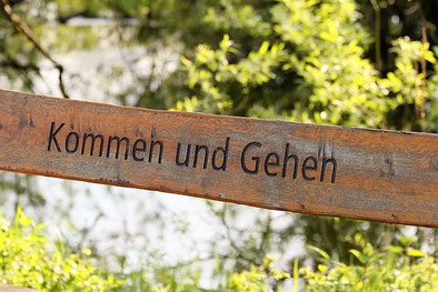 Feder aus glas, Raum für Begegnungen, Praxis für psychosoziale Beratung in Eugendorf bei Salzburg