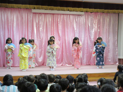 踊り「うれしいひなまつり」
