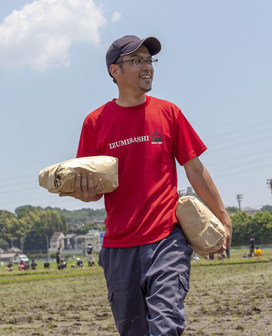 ６月の頭に開催される「田植え会」。酒造りの季節が終わり、いよいよ本格的な農業シーズン！