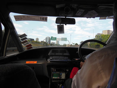 Taxi zum Flughafen