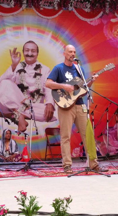 Bob performing at Meherabad, INdia