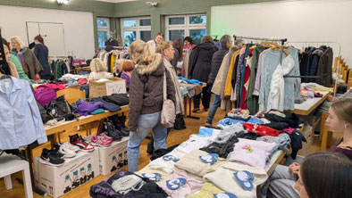 Stoffwechsel - Die Börse rund um Kleidung, Schuhe und Accessoires