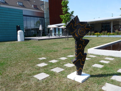 Lustwandel der Pandora -  hier vor dem Stadtmuseum Schwabach 2012  Skulptur aus NonaD