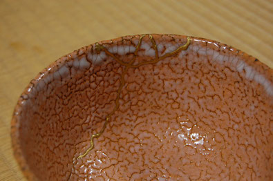 縁割れ茶碗に磨き金