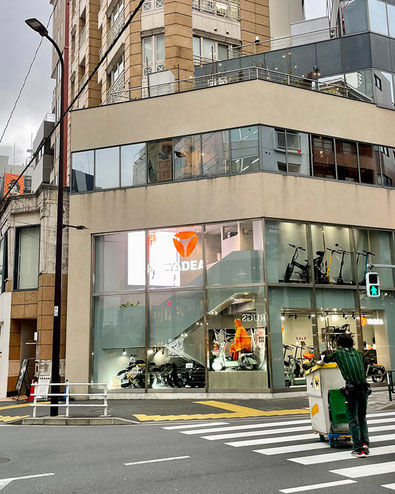 表参道のYADEAショールーム
