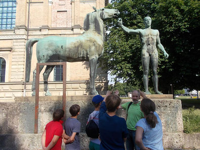 20.06.17 "Skulpturen rund um die Alte Pinakothek" - Open Air Führung mit Alexander Langkals 