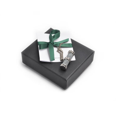 Key-ring  in Sage green Shagreen 