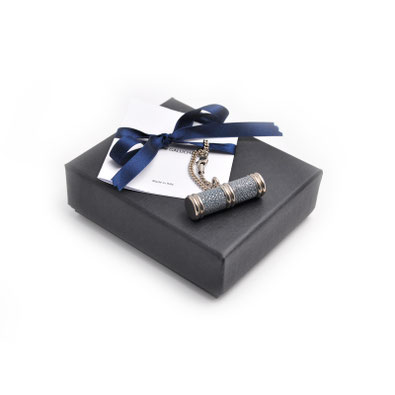 Key-ring in Sky blue Shagreen 