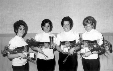 Deutscher Meister 1970: Erika Miller (Fritz); Brigitte Stenzel (Stelzer); Brigitte Poraska (Gutsche); Margot Bux (Schiele) (v. links)